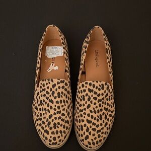 Indigo Leopard Print Slip-On Flats in Tan and Black